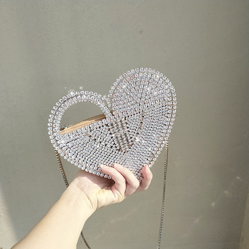 Heart-Shaped Flashing Diamond Clutch Bag